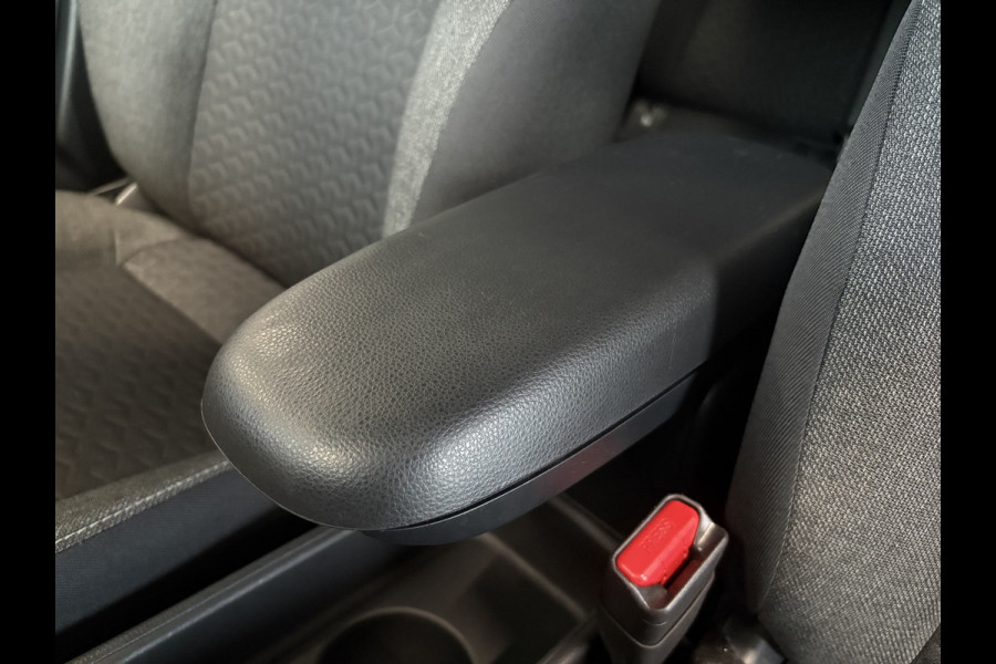 Toyota Yaris Cross 1.5 Hybrid Dynamic TREKHAAK/KEYLESS/CAMERA/NAVI/CARPLAY/17INCH