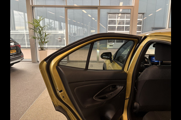 Toyota Yaris Cross 1.5 Hybrid Dynamic TREKHAAK/KEYLESS/CAMERA/NAVI/CARPLAY/17INCH