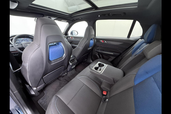 Lynk & Co 01 1.5 VAN: €30.900,- VOOR: €27.877,- UW EINDEJAARSVOORDEEL: €3.023,- | PANO | NAVIGATIE |