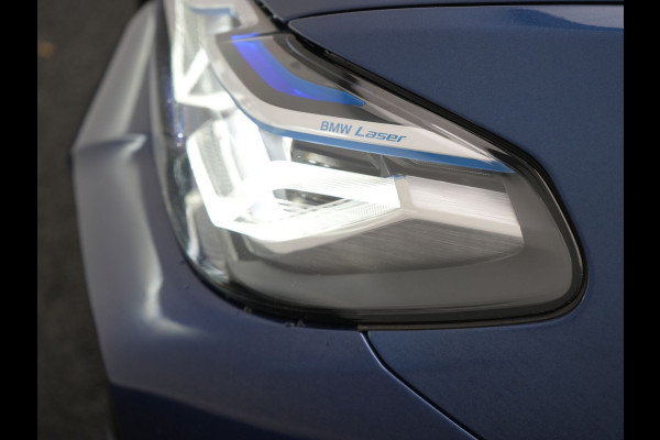 BMW 5 Serie Touring 530e M Sport Plug In Hybrid 294pk PHEV | Adaptive Cruise | Laser LED | Head Up | Camera | Lederen Sportstoelen & Stuur Verwarmd | Sfeerverlichting | Apple Carplay | Keyless | Blis | Navigatie | DAB |