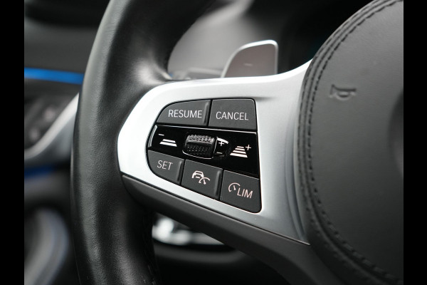 BMW 5 Serie Touring 530e M Sport Plug In Hybrid 294pk PHEV | Adaptive Cruise | Laser LED | Head Up | Camera | Lederen Sportstoelen & Stuur Verwarmd | Sfeerverlichting | Apple Carplay | Keyless | Blis | Navigatie | DAB |