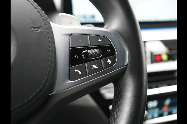 BMW 5 Serie Touring 530e M Sport Plug In Hybrid 294pk PHEV | Adaptive Cruise | Laser LED | Head Up | Camera | Lederen Sportstoelen & Stuur Verwarmd | Sfeerverlichting | Apple Carplay | Keyless | Blis | Navigatie | DAB |