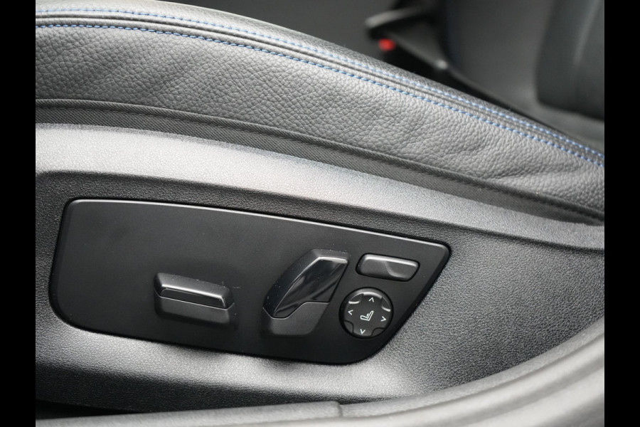 BMW 5 Serie Touring 530e M Sport Plug In Hybrid 294pk PHEV | Adaptive Cruise | Laser LED | Head Up | Camera | Lederen Sportstoelen & Stuur Verwarmd | Sfeerverlichting | Apple Carplay | Keyless | Blis | Navigatie | DAB |