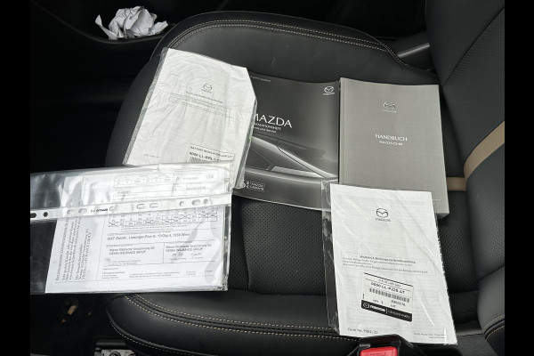 Mazda CX-80 2.5 e-SkyActiv PHEV Homura Plus 6p. 7 | VAN: €59.900,- VOOR: €55.877,- UW EINDEJAARSVOORDEEL: €4.023,-