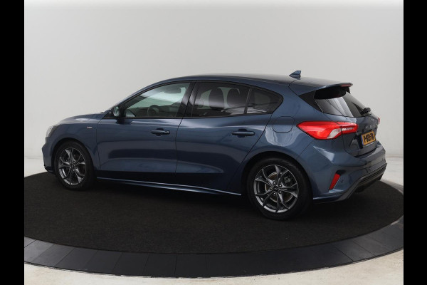 Ford Focus 1.0 EcoBoost Hybrid ST Line | Stoel & stuurverwarming | Camera | Navigatie | Carplay | Climate control | Parkeerhulp