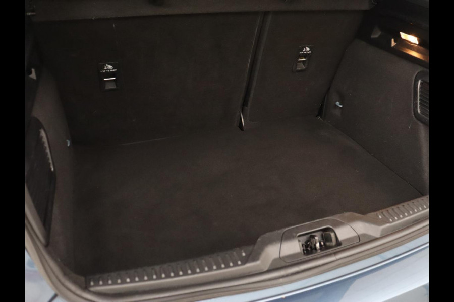 Ford Focus 1.0 EcoBoost Hybrid ST Line | Stoel & stuurverwarming | Camera | Navigatie | Carplay | Climate control | Parkeerhulp
