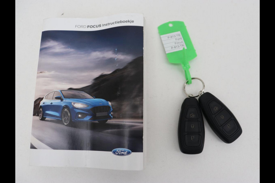 Ford Focus 1.0 EcoBoost Hybrid ST Line | Stoel & stuurverwarming | Camera | Navigatie | Carplay | Climate control | Parkeerhulp
