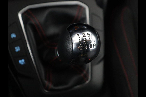 Ford Focus 1.0 EcoBoost Hybrid ST Line | Stoel & stuurverwarming | Camera | Navigatie | Carplay | Climate control | Parkeerhulp