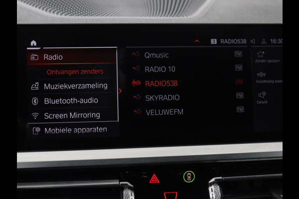 BMW 3-serie 320i M Sport | Head-Up | Stoelverwarming | Leder/Alcantara | Carplay | Live Cockpit | Keyless | Sportstoelen | Climate control