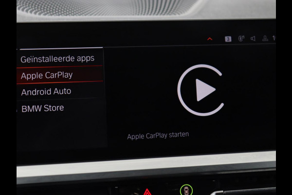 BMW 3-serie 320i M Sport | Head-Up | Stoelverwarming | Leder/Alcantara | Carplay | Live Cockpit | Keyless | Sportstoelen | Climate control