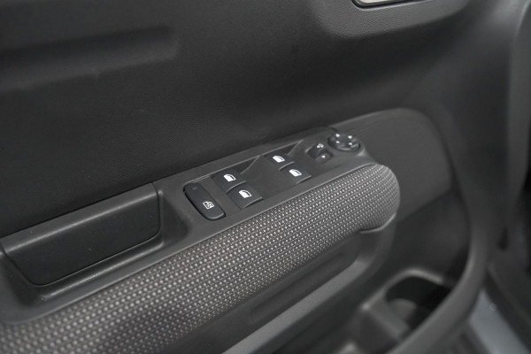 Citroën C3 Aircross PureTech 82 Feel | Camera | Parkeersensoren | Climate Control