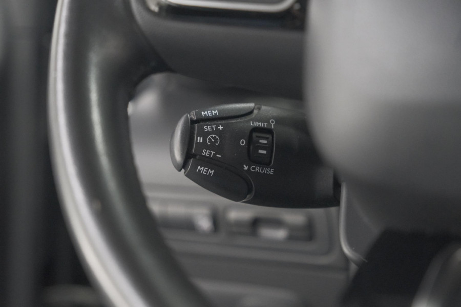 Citroën C3 Aircross PureTech 82 Feel | Camera | Parkeersensoren | Climate Control