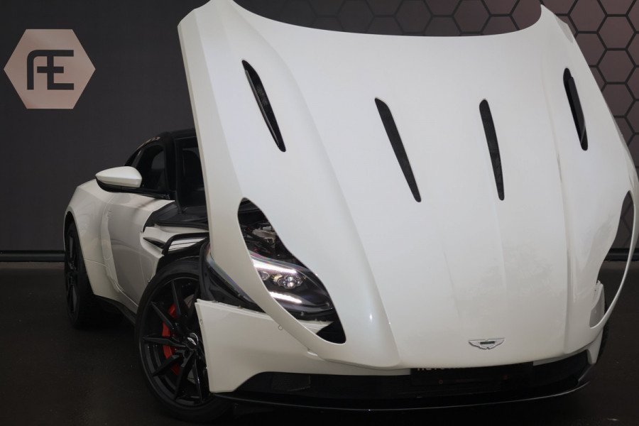 Aston Martin DB11 5.2 V12 | B&O 3D AUDIO | SUÉDE HEMELBEKLEDING | STOELKOELING/VERWARMING | MORNING FROST PEARL METALLIC AML SPECIAL PAINT