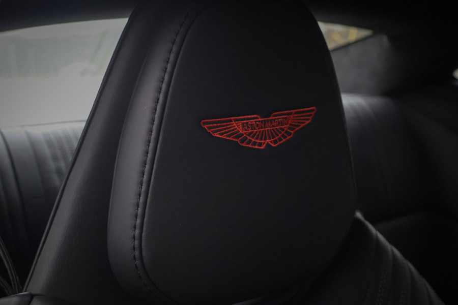 Aston Martin DB11 5.2 V12 | B&O 3D AUDIO | SUÉDE HEMELBEKLEDING | STOELKOELING/VERWARMING | MORNING FROST PEARL METALLIC AML SPECIAL PAINT