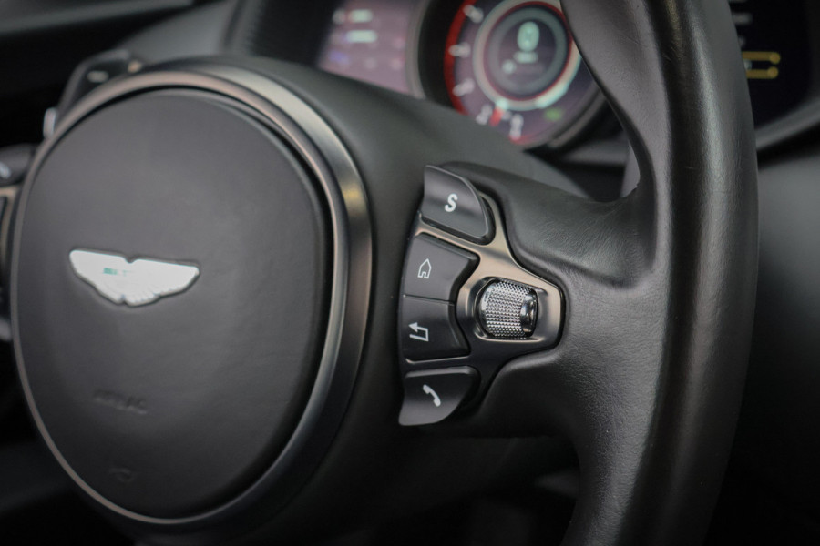 Aston Martin DB11 5.2 V12 | B&O 3D AUDIO | SUÉDE HEMELBEKLEDING | STOELKOELING/VERWARMING | MORNING FROST PEARL METALLIC AML SPECIAL PAINT