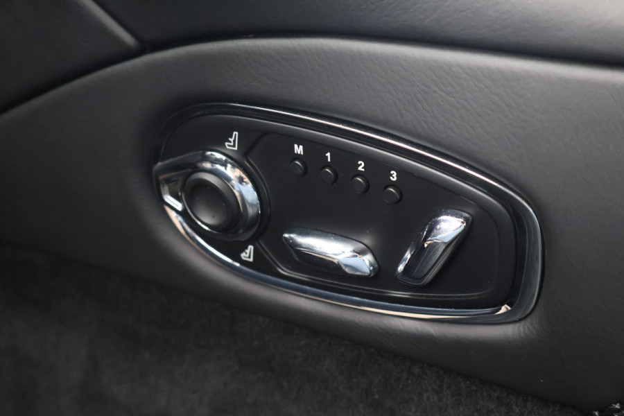 Aston Martin DB11 5.2 V12 | B&O 3D AUDIO | SUÉDE HEMELBEKLEDING | STOELKOELING/VERWARMING | MORNING FROST PEARL METALLIC AML SPECIAL PAINT