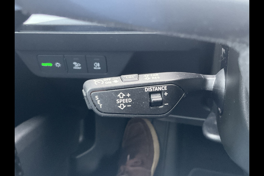 Audi Q4 e-tron 50 quattro Launch edition S Competition 77 kWh 1Eig Warmtepomp Sonos Camera Leer NL-Auto Uitstraling!
