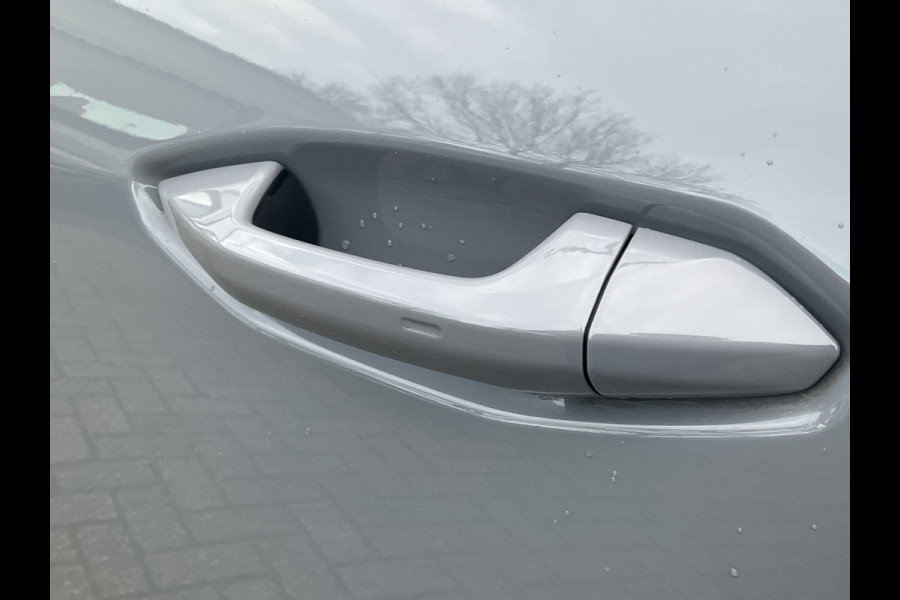 Audi Q4 e-tron 50 quattro Launch edition S Competition 77 kWh 1Eig Warmtepomp Sonos Camera Leer NL-Auto Uitstraling!