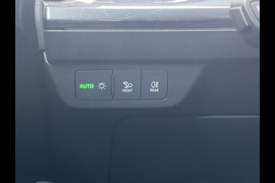 Audi Q4 e-tron 50 quattro Launch edition S Competition 77 kWh 1Eig Warmtepomp Sonos Camera Leer NL-Auto Uitstraling!