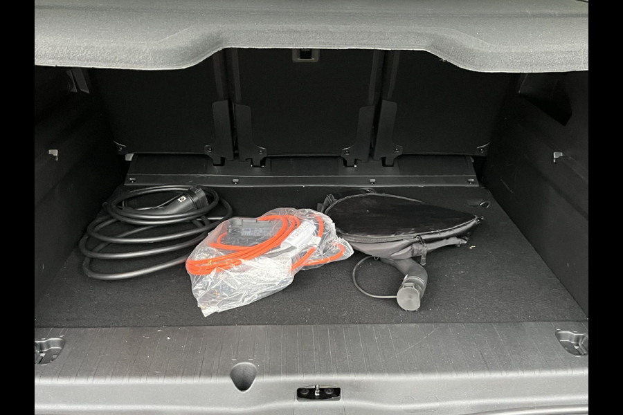 Peugeot e-Rifter 136 GT L1 VAN: 33.900,- VOOR: 30.877,- UW EINDEJAARSVOORDEEL: 3.023,- | RIJKLAARPRIJS | UNIEK LAGE KMSTAND | TOPSTAAT!