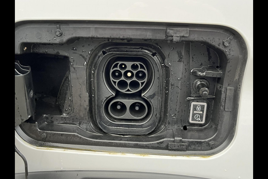 Peugeot e-Rifter 136 GT L1 VAN: 33.900,- VOOR: 30.877,- UW EINDEJAARSVOORDEEL: 3.023,- | RIJKLAARPRIJS | UNIEK LAGE KMSTAND | TOPSTAAT!