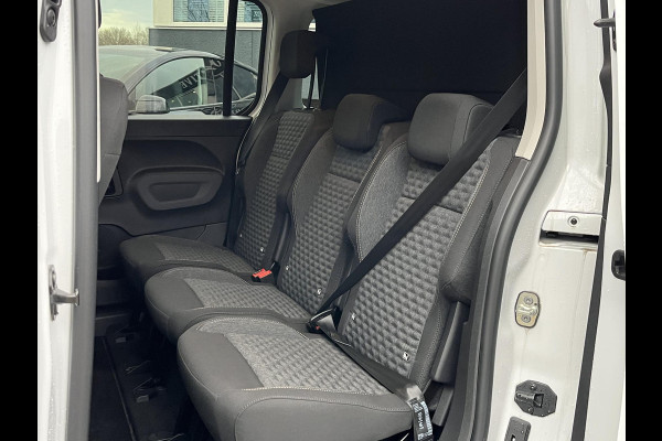 Peugeot e-Rifter 136 GT L1 VAN: 33.900,- VOOR: 30.877,- UW EINDEJAARSVOORDEEL: 3.023,- | RIJKLAARPRIJS | UNIEK LAGE KMSTAND | TOPSTAAT!