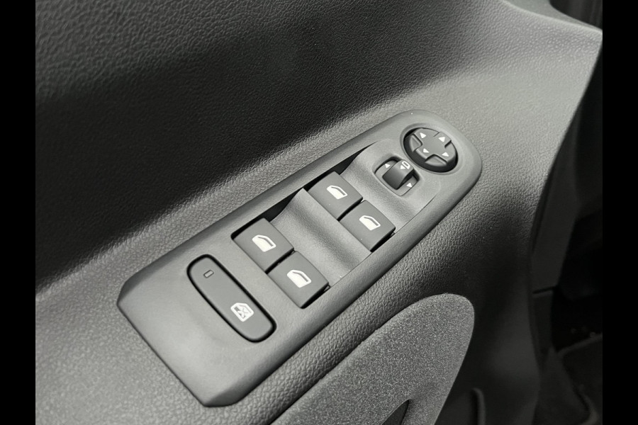 Peugeot e-Rifter 136 GT L1 VAN: 33.900,- VOOR: 30.877,- UW EINDEJAARSVOORDEEL: 3.023,- | RIJKLAARPRIJS | UNIEK LAGE KMSTAND | TOPSTAAT!