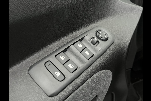 Peugeot e-Rifter 136 GT L1 VAN: 33.900,- VOOR: 30.877,- UW EINDEJAARSVOORDEEL: 3.023,- | RIJKLAARPRIJS | UNIEK LAGE KMSTAND | TOPSTAAT!