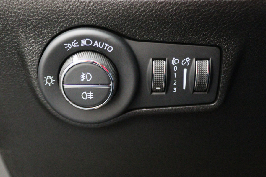 Jeep Compass 4xe 240 Plug-in Hybrid Electric Upland