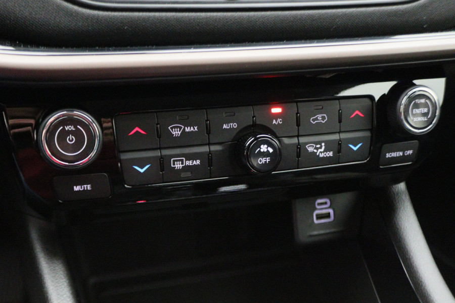 Jeep Compass 4xe 240 Plug-in Hybrid Electric Upland