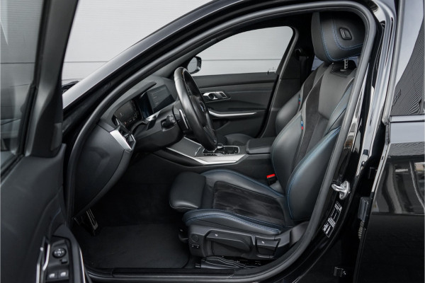 BMW 3 Serie Touring 320i M-Sport Shadow CarPlay Camera 19"