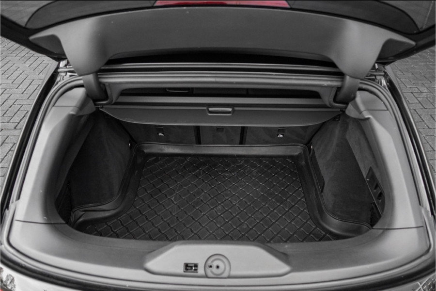 BMW 3 Serie Touring 320i M-Sport Shadow CarPlay Camera 19"