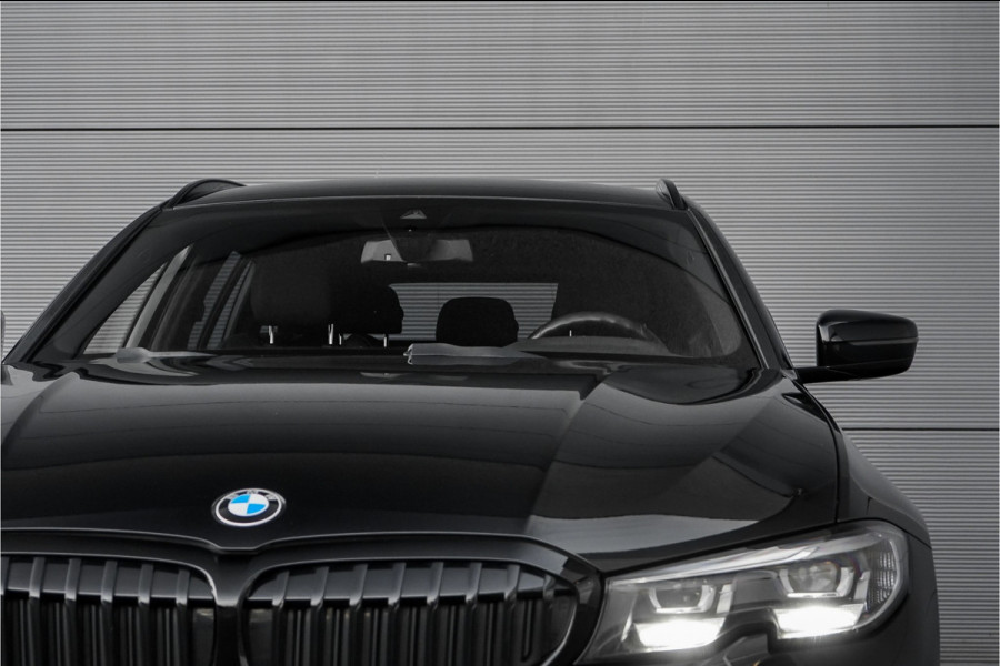 BMW 3 Serie Touring 320i M-Sport Shadow CarPlay Camera 19"