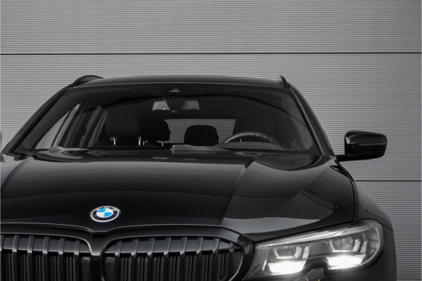 BMW 3 Serie Touring 320i M-Sport Shadow CarPlay Camera 19"