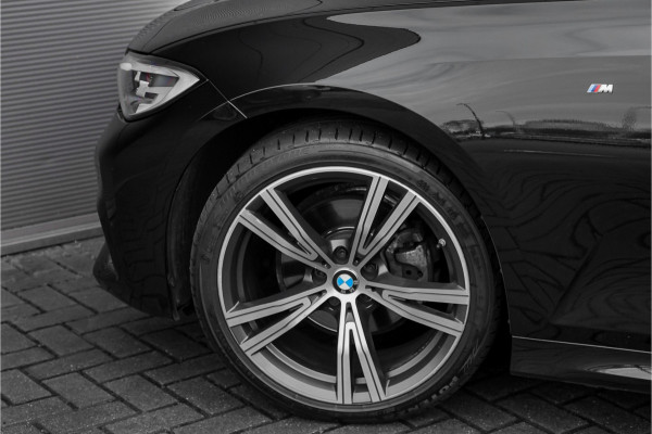 BMW 3 Serie Touring 320i M-Sport Shadow CarPlay Camera 19"