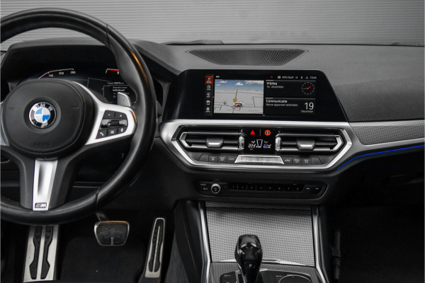 BMW 3 Serie Touring 320i M-Sport Shadow CarPlay Camera 19"