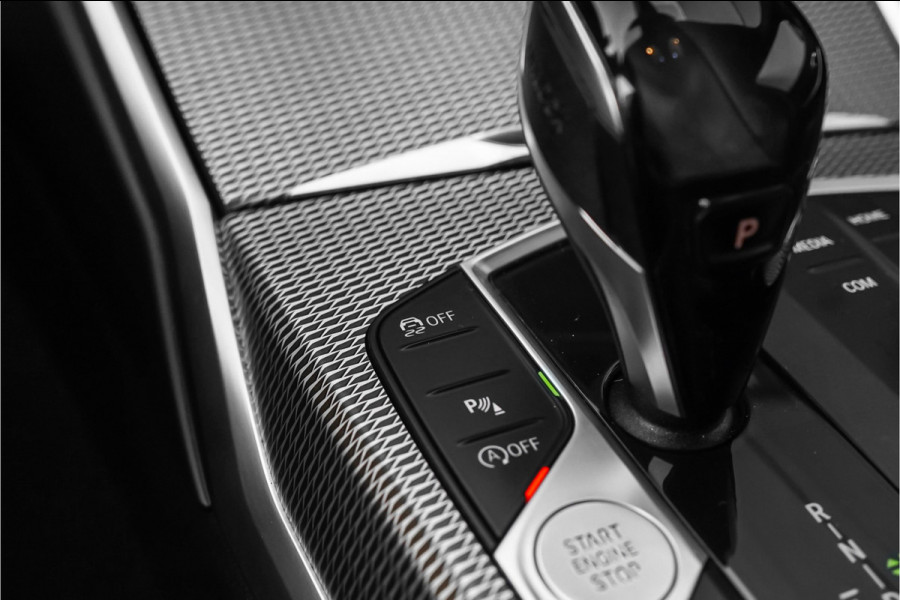 BMW 3 Serie Touring 320i M-Sport Shadow CarPlay Camera 19"