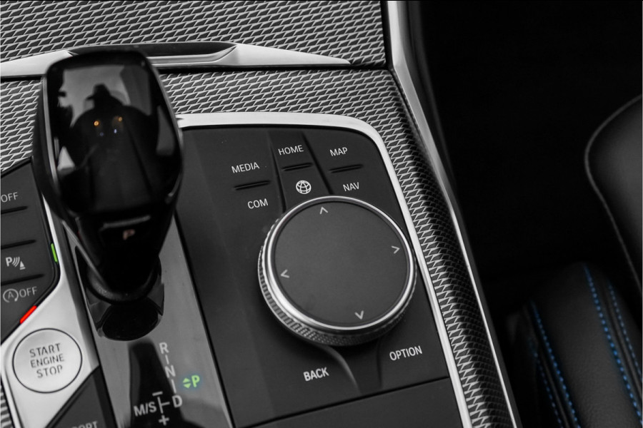 BMW 3 Serie Touring 320i M-Sport Shadow CarPlay Camera 19"