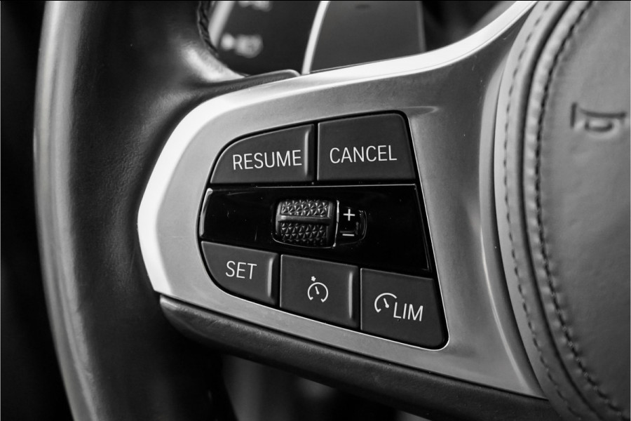 BMW 3 Serie Touring 320i M-Sport Shadow CarPlay Camera 19"