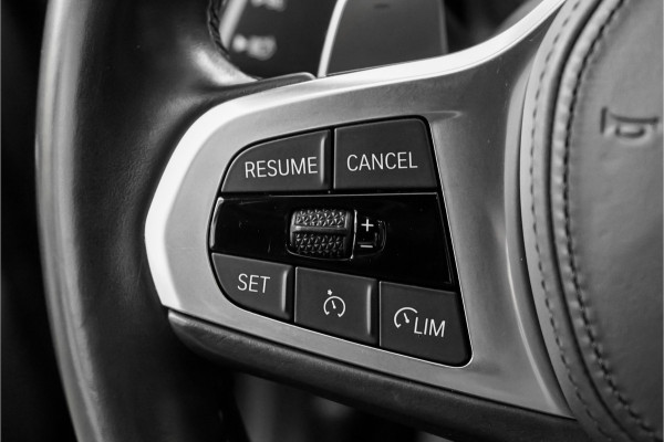 BMW 3 Serie Touring 320i M-Sport Shadow CarPlay Camera 19"