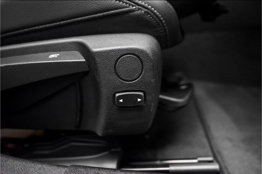 BMW 3 Serie Touring 320i M-Sport Shadow CarPlay Camera 19"