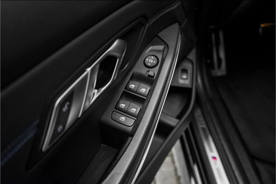 BMW 3 Serie Touring 320i M-Sport Shadow CarPlay Camera 19"