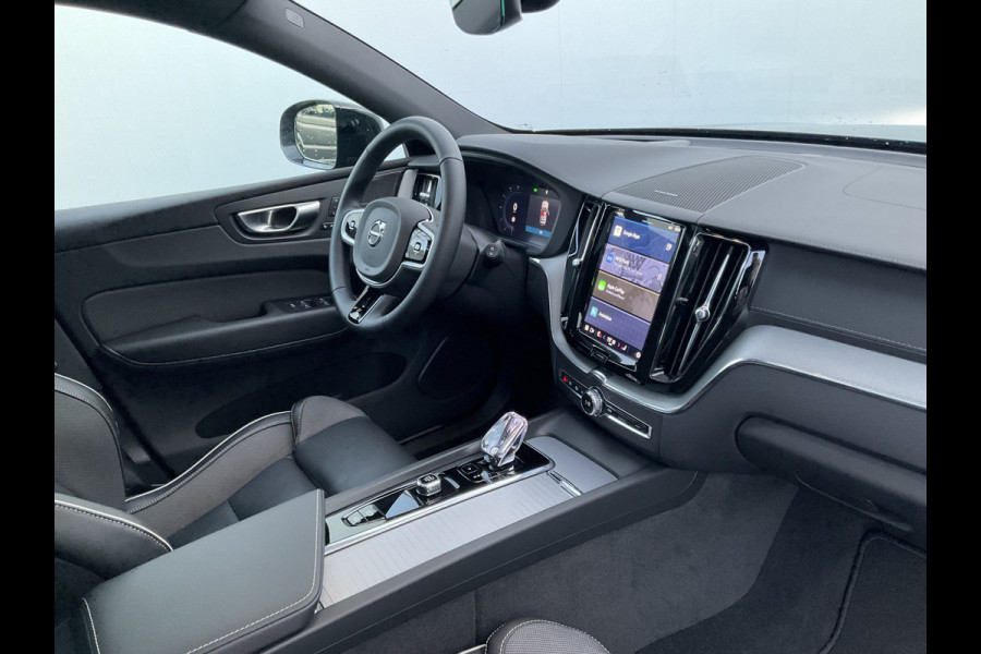 Volvo XC60 2.0 T8 456PK Plug-in hybrid AWD Ultra Black Edition Orig.NL Pano HUD Memory Carplay Trekhaak Harman/Kardon