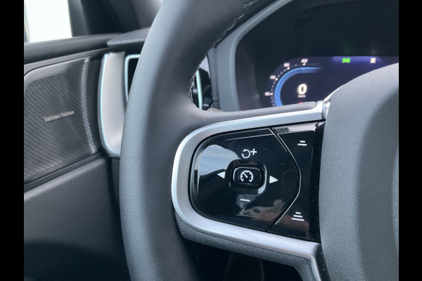 Volvo XC60 2.0 T8 456PK Plug-in hybrid AWD Ultra Black Edition Orig.NL Pano HUD Memory Carplay Trekhaak Harman/Kardon