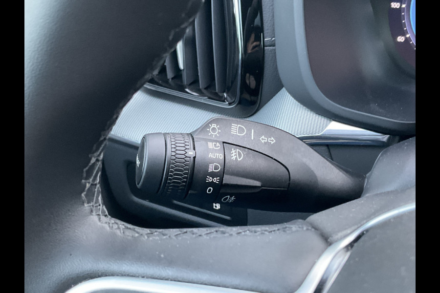 Volvo XC60 2.0 T8 456PK Plug-in hybrid AWD Ultra Black Edition Orig.NL Pano HUD Memory Carplay Trekhaak Harman/Kardon