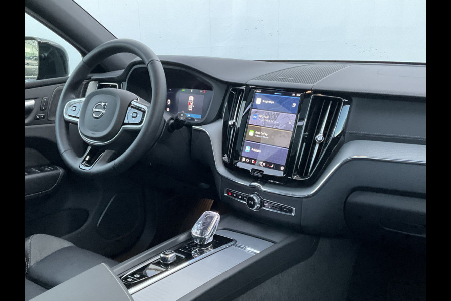 Volvo XC60 2.0 T8 456PK Plug-in hybrid AWD Ultra Black Edition Orig.NL Pano HUD Memory Carplay Trekhaak Harman/Kardon