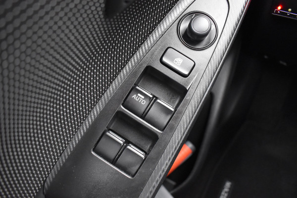 Mazda 2 1.5 Skyactiv-G Sportive / Carplay / Cruise / Camera / Stoelverwarming