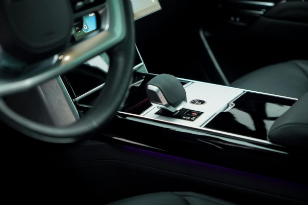 Land Rover Range Rover 3.0 P550e Autobiography PHEV / Massage / Towing Pack