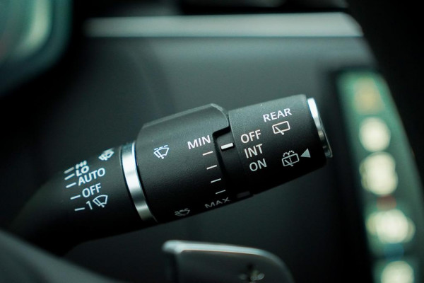 Land Rover Range Rover 3.0 P550e Autobiography PHEV / Massage / Towing Pack