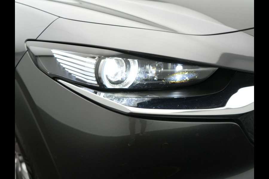 Mazda CX-30 2.0 e-SkyActiv-G M Hybrid Comfort Automaat | Adaptive Cruise | Trekhaak | Head Up | 360 Camera | BOSE Sound | Stuur & Stoelverwarming |  Apple Carplay | 18"L.M | LED Koplampen |